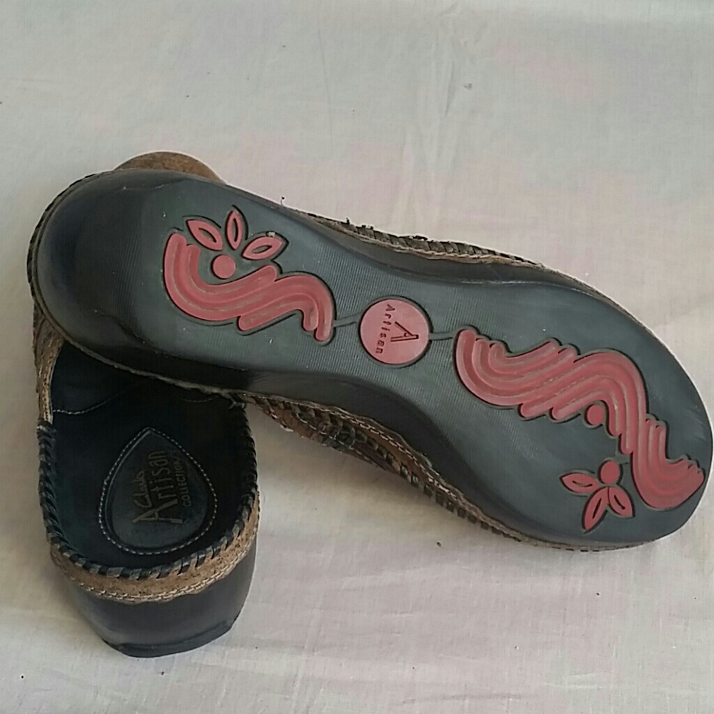 Clarks Artisan Clogs Shoes 8 M Leather Heels 3" - Picture 4 of 4