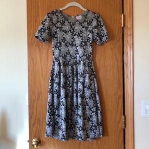 XS LuLaRoe Amelia