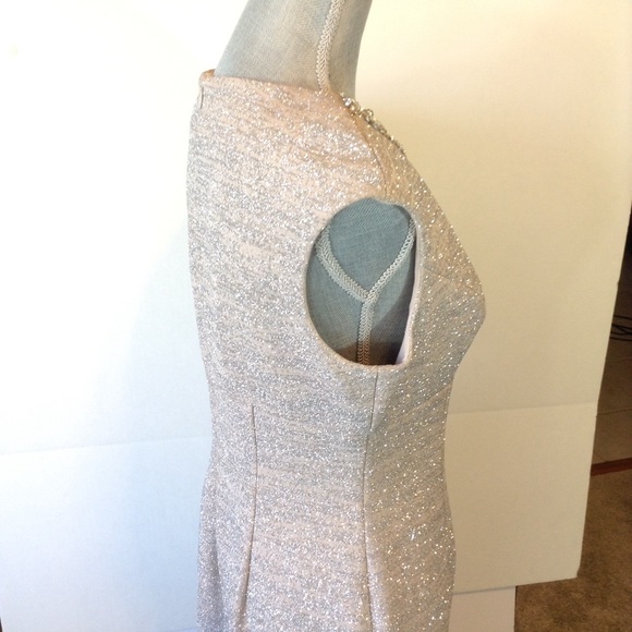 GORGEOUS Eliza J Embellished Dress - Picture 6 of 8