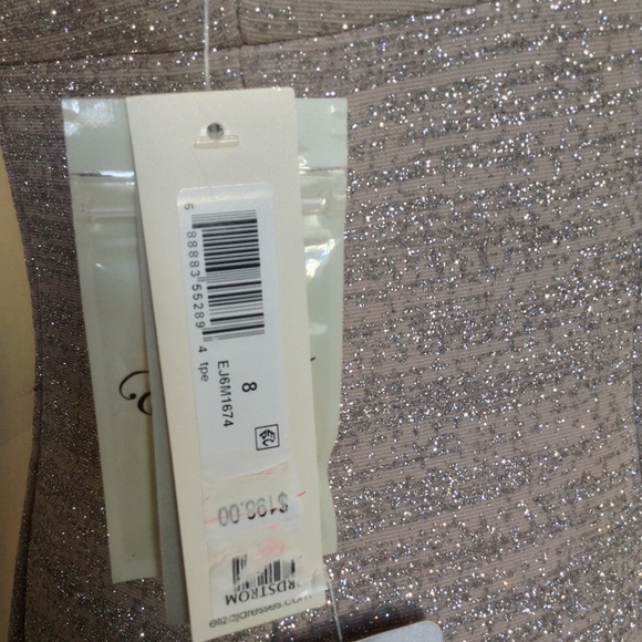 GORGEOUS Eliza J Embellished Dress - Picture 7 of 8