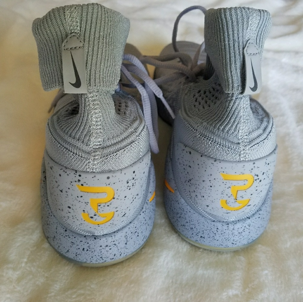 Nike Hyperdunk Flyknit