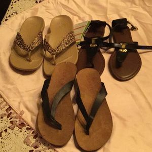 Bundle of size 8 flip flops