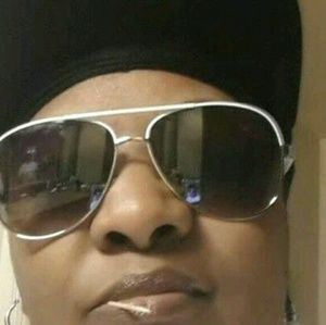 Meet your Posher, Serena