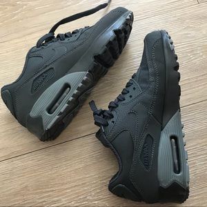 Nike Air Max 90 in Grey