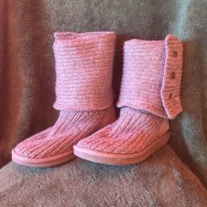 UGG Women’s Classic Cardy Knit Boot - Grey Fabric