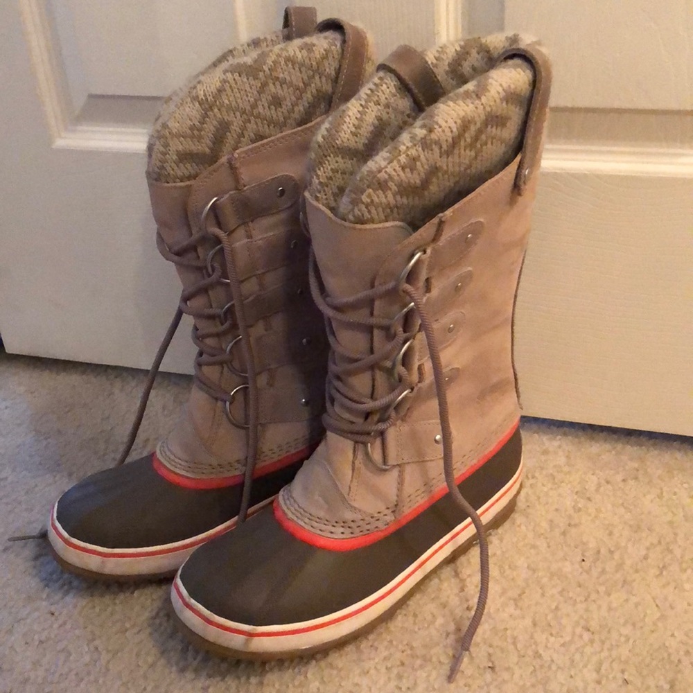 Sorel Snow Boots ✨ PRICE DROP