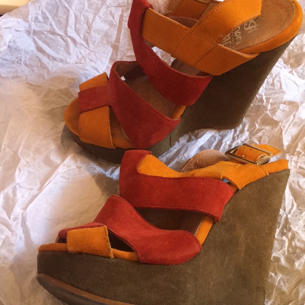 Wedge suede