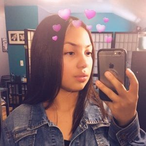 Meet your Posher, Christy