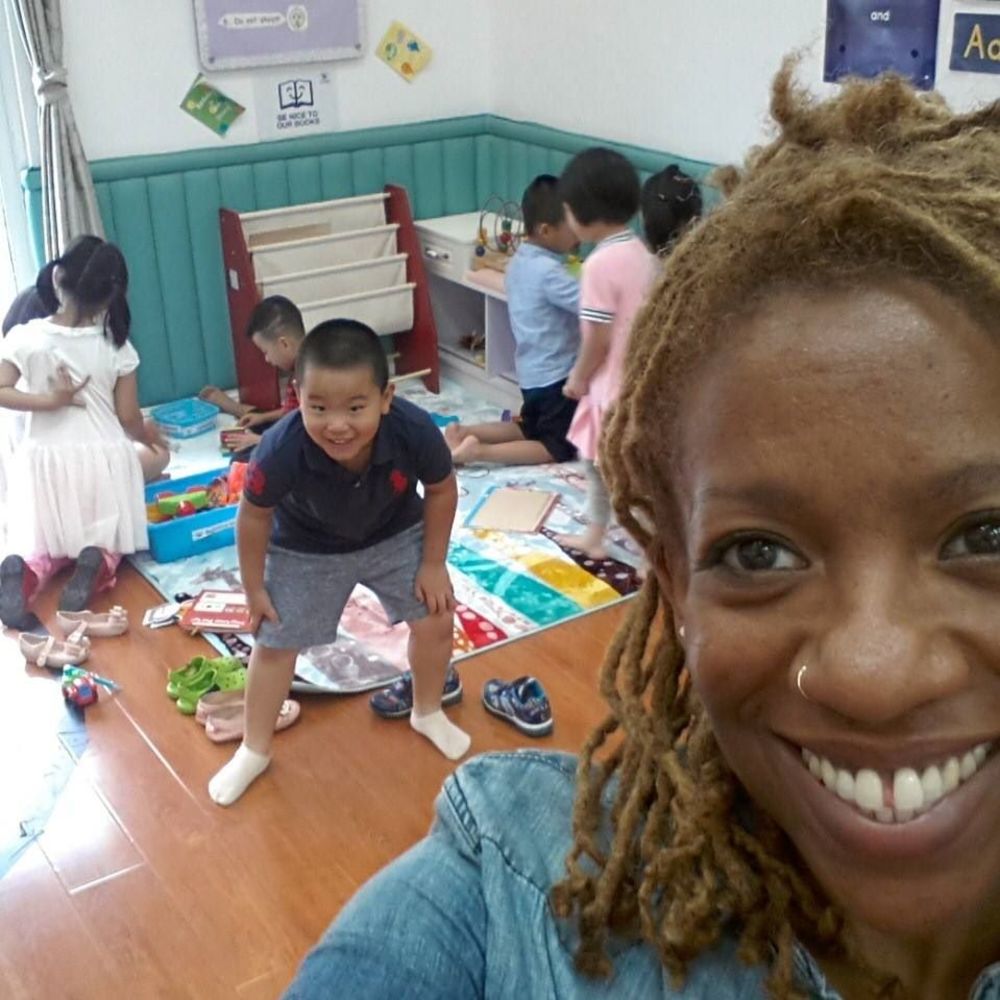 Meet your Posher, Eunika