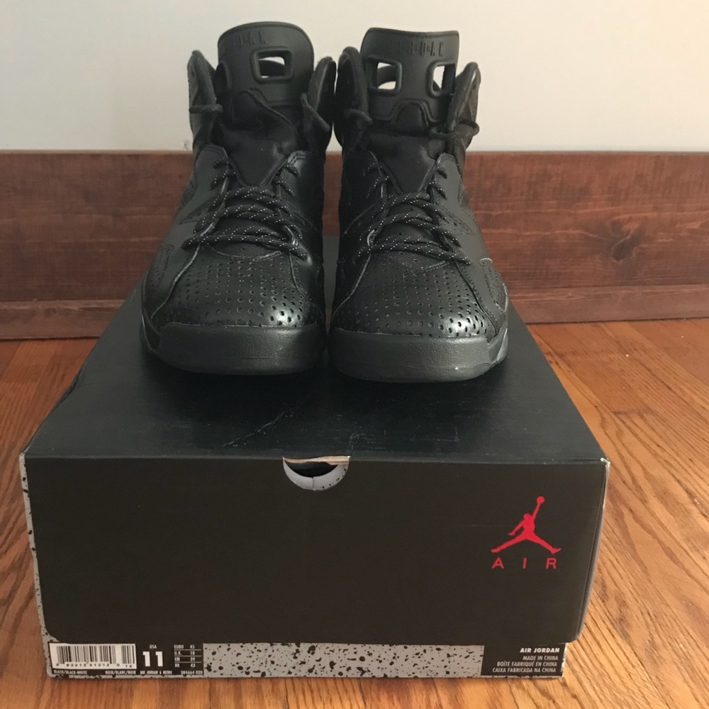 Jordan 6 “Black Cats”