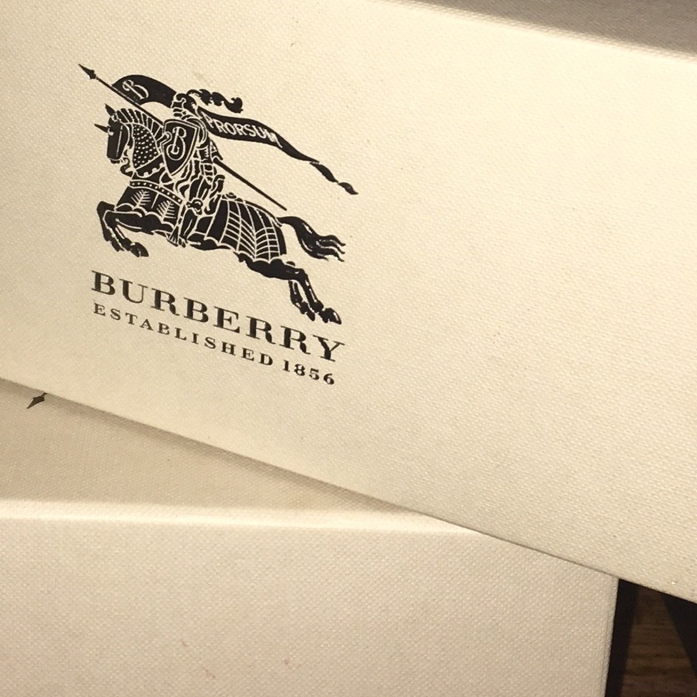 SALE🔴BURBERRY JEWELRY BOX🔴SALE