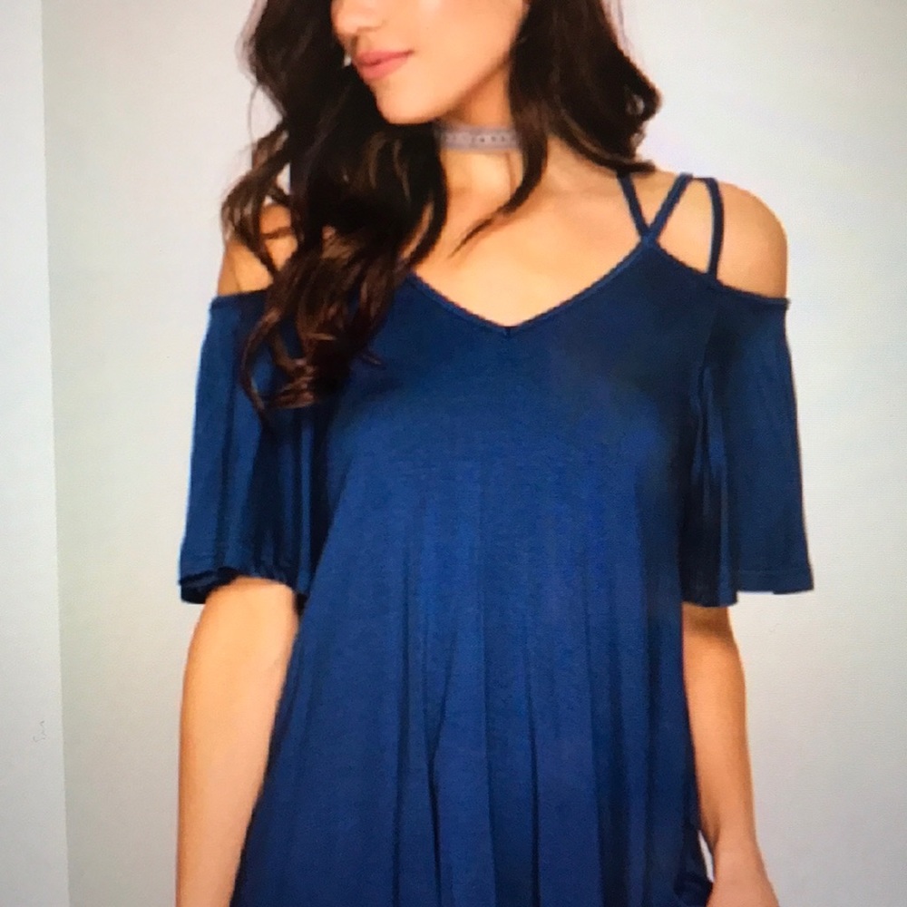 Womens short sleeve top