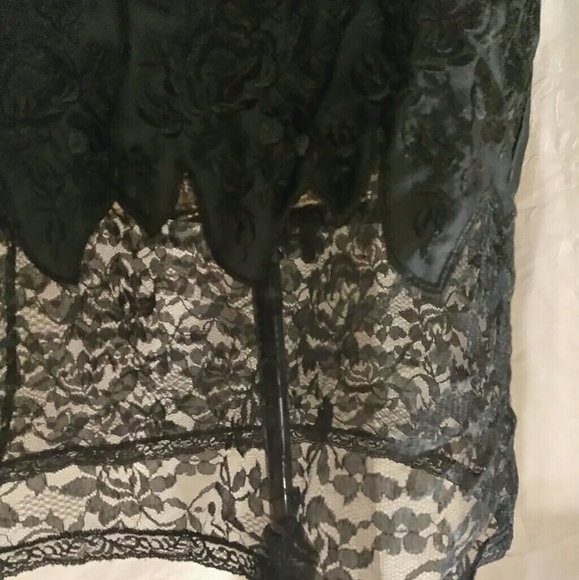 Absolutely gorgeous Vintage lingerie - Picture 3 of 7