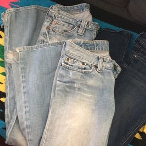 3 Pairs of Well Loved Jeans for Skinny Person