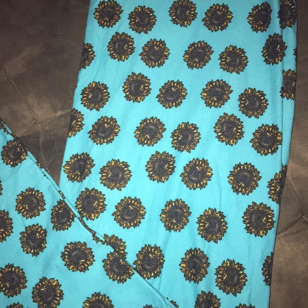 Tc Lularoe leggings
