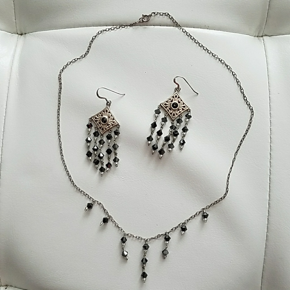 Necklace and earrings set