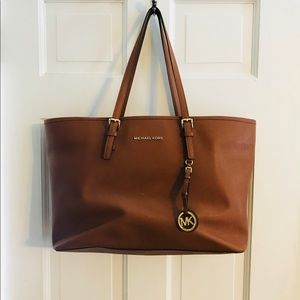 MK large jet setter computer bag.