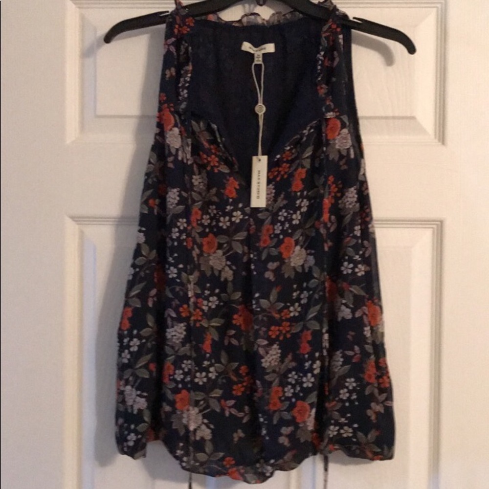 Top medium NWT