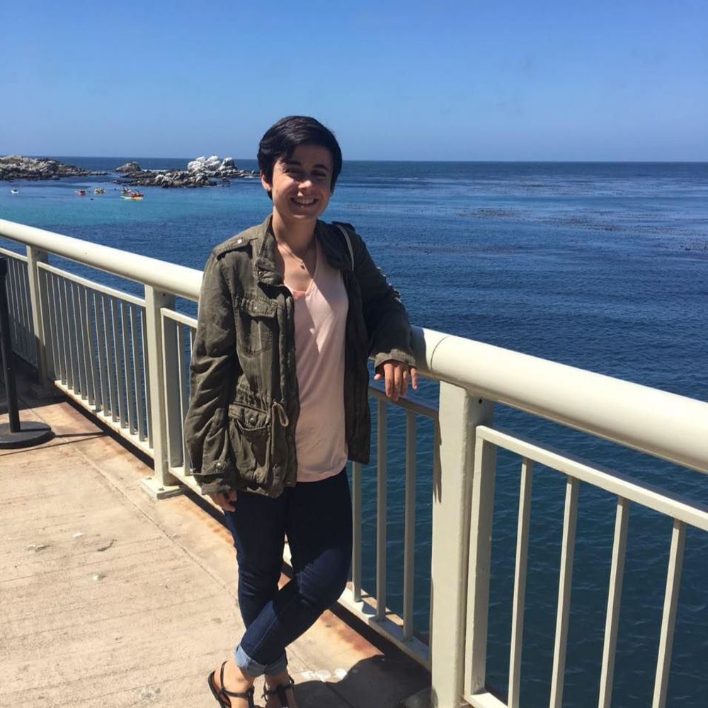 Meet your Posher, Holly