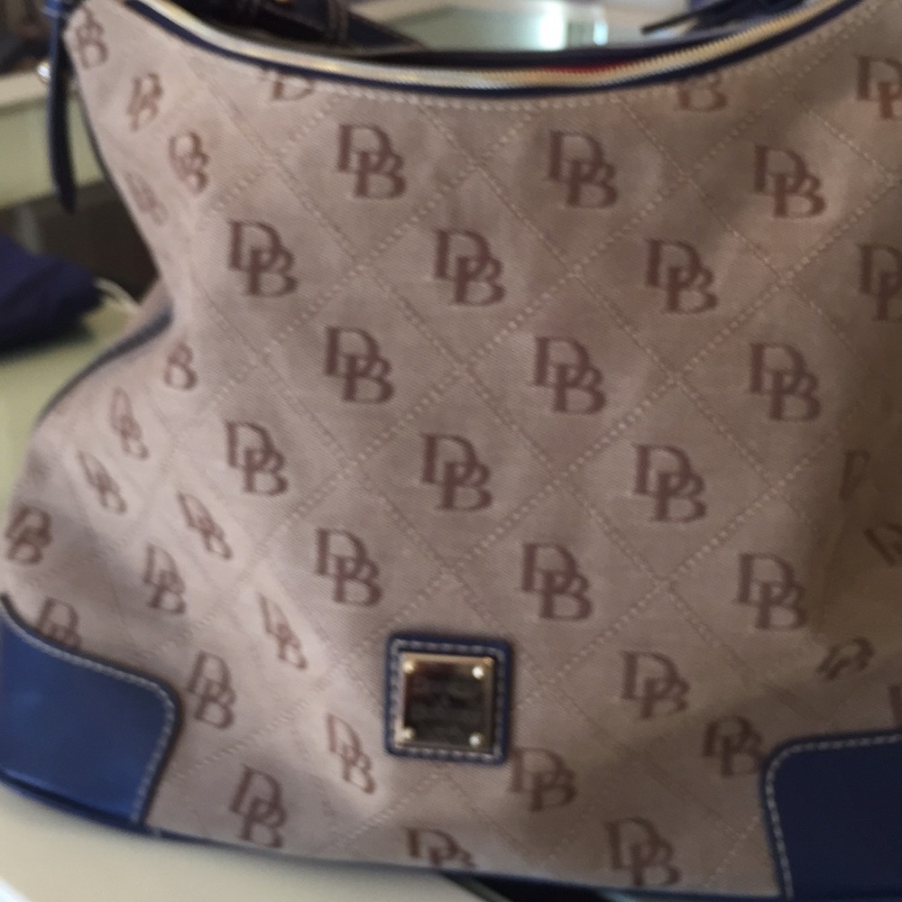 Dooney and Bourke purse
