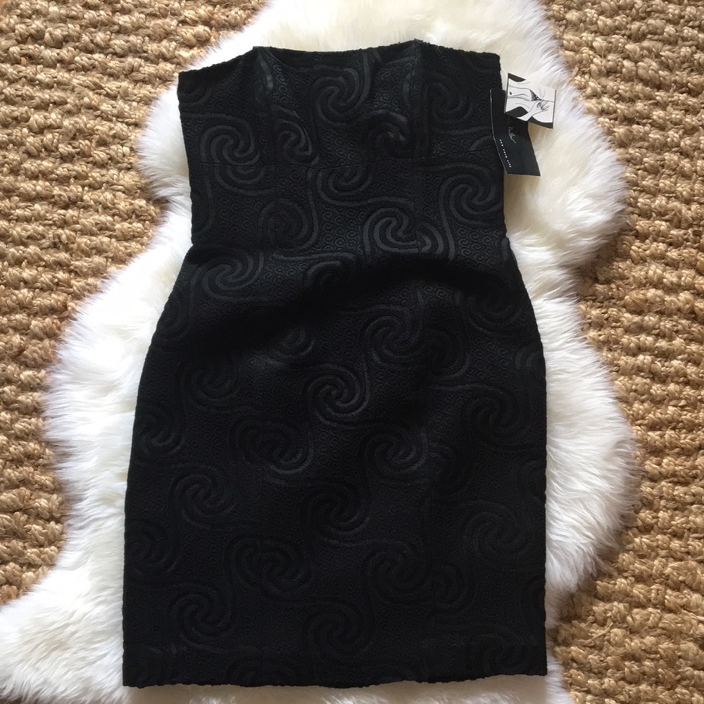 Vintage Nicole miller strapless black dress. NWT