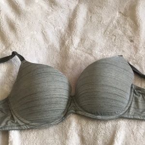 Wear everywhere lightly lined Pink bra