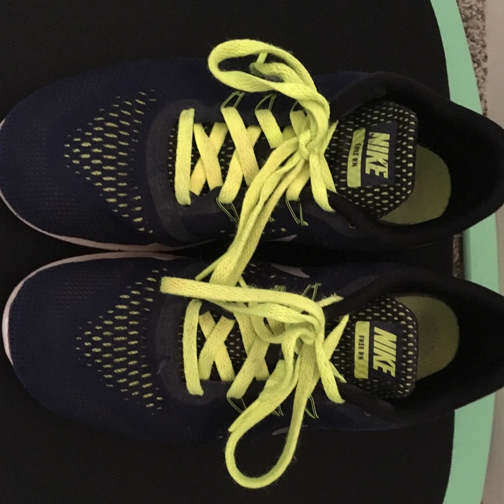 Nike Free Run Sneakers