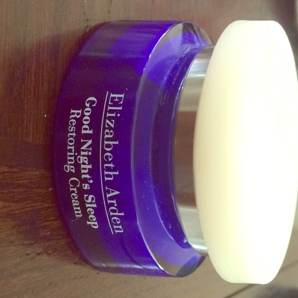 Elizabeth Arden good nights sleep restoring cream