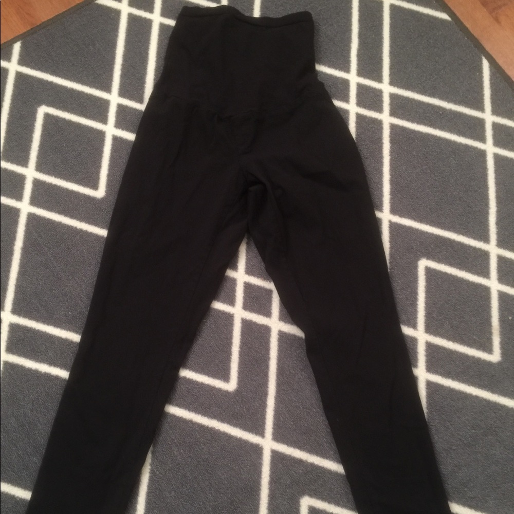 Black maternity ankle pants