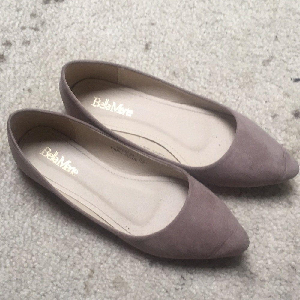 CLEAROUT Pointed toe flats