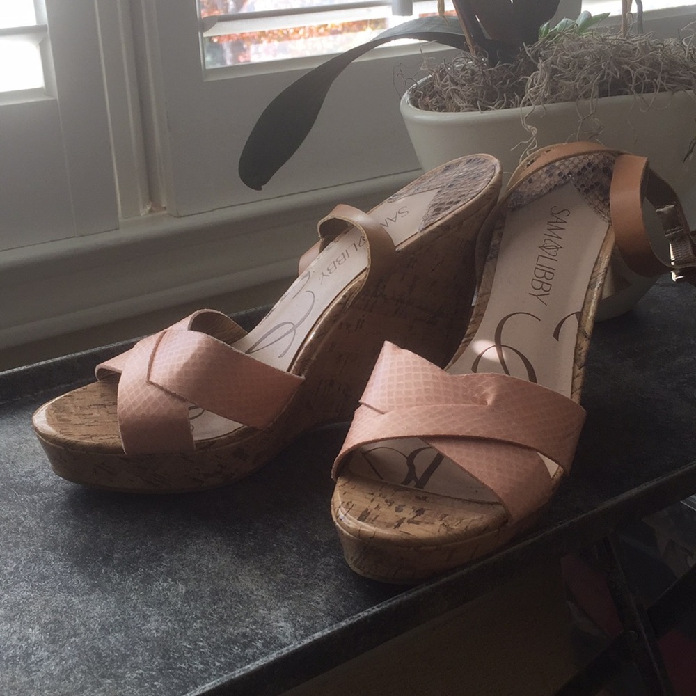 Size 9 cork wedge heels excellent condition!