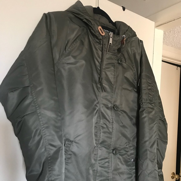 OBEY Green Hooded Parka Jacket | Women’s Medium - Picture 4 of 7