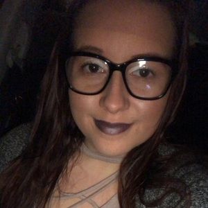 Meet your Posher, Stefanie