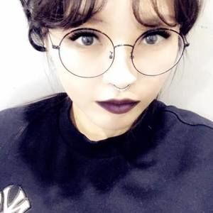 Meet your Posher, Minji