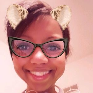 Meet your Posher, Cheneta