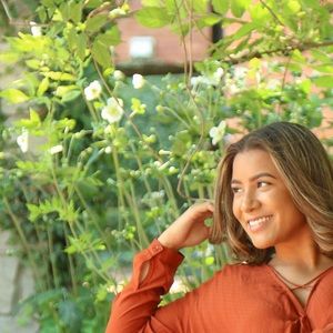 Meet your Posher, Iyana