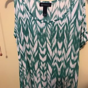 INC large green & white