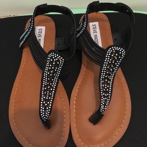 Cute Steve Madden Black Sandles