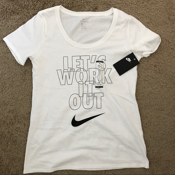 Nike Tops - Nike TShirt