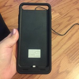 Charging iPhone 6 Plus case