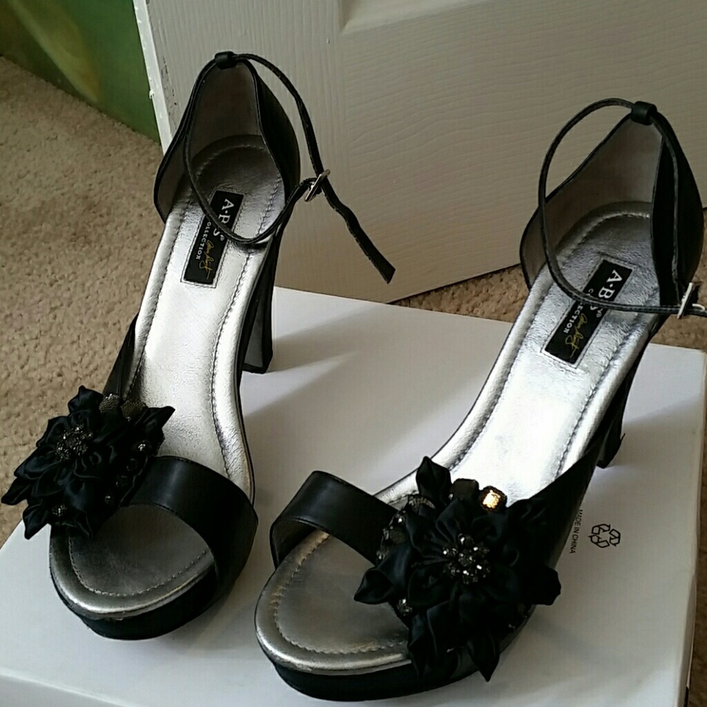 ABS Allen Schwartz Collection Black Heels