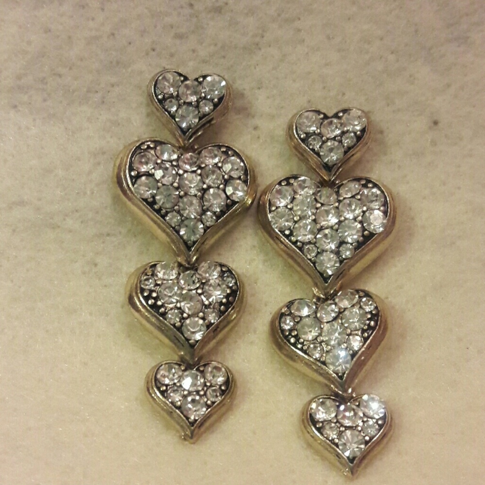 DebbBees #159 Hearts on Dangle Earrings.