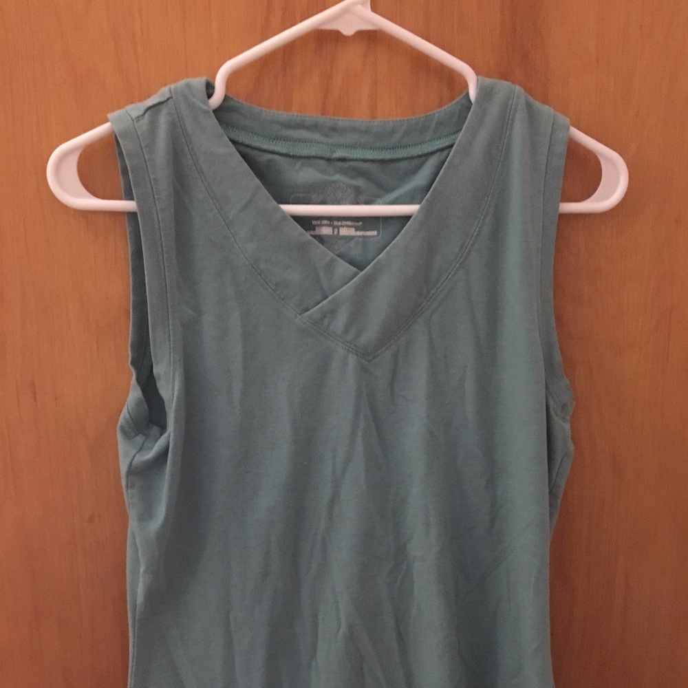 Women's Active Sleeveless Top