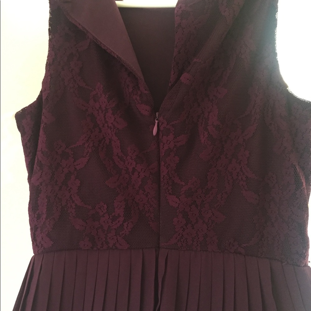 Short Dress - Picture 3 of 3