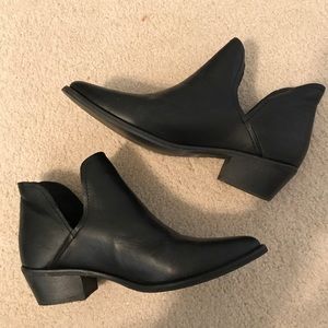 black Steve Madden booties! NEVER WORN