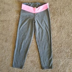 Champion Gym/Workout Capris w/ Waist Pocket