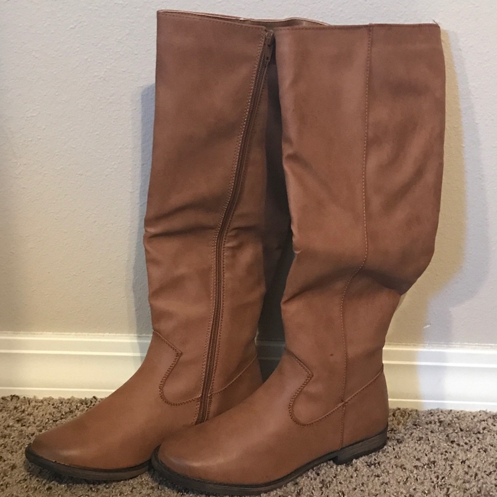 BRAND NEW Hadley Boot Tan