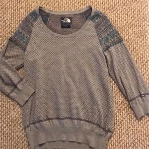 Women's North Face sweater