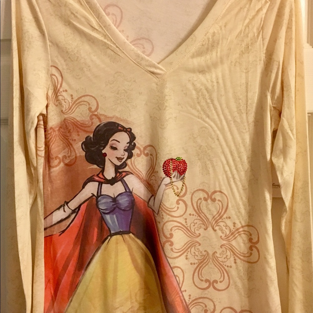 Disney Designer Princess Snow White T-Shirt.  XL