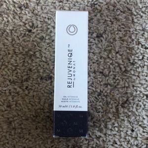 MONAT Rejuvenique oil
